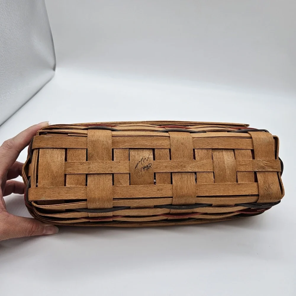 VTG 1992 Longaberger Woven Traditions Bread Cracker Basket Red Liner & Protector